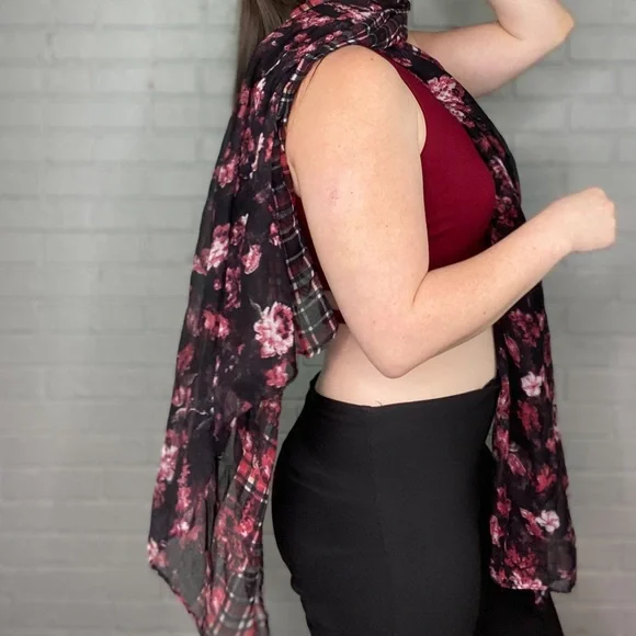 Oversize Floral Black and Red Scarf Wrap Extra Long - Picture 4 of 10